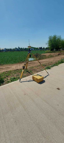 Imagen 5 de 10 de Servicio Alquiler Equipos Topografía Gps Rtk Estación Total