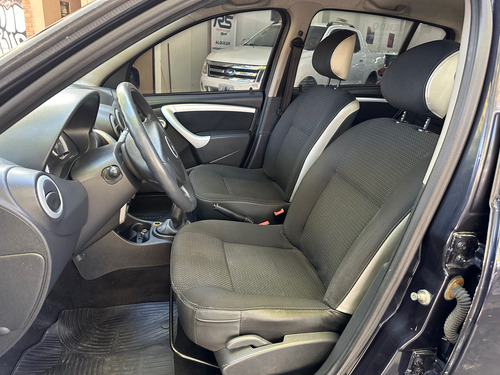 Renault Sandero Stepway 1.6 Confort