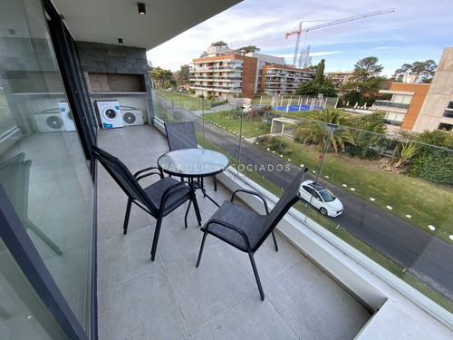 Apartamento En Venta 3 Dormitorios!