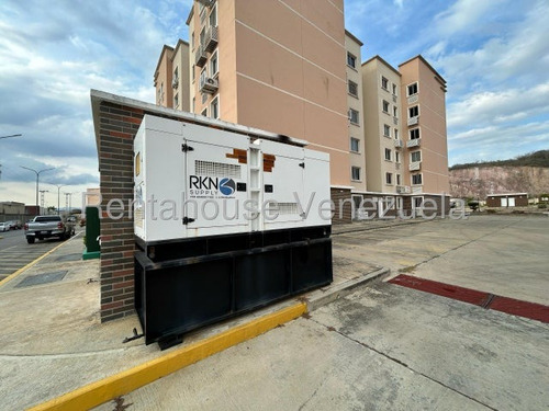 Norgelin Diaz Alquila Apartamento En El Este De Barquisimeto Con Planta Eléctrica Y Piscina Cod.25-17501