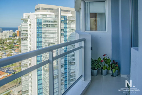 Oportunidad En Playa Mansa, Finamente Decorado. Sunrise Tower