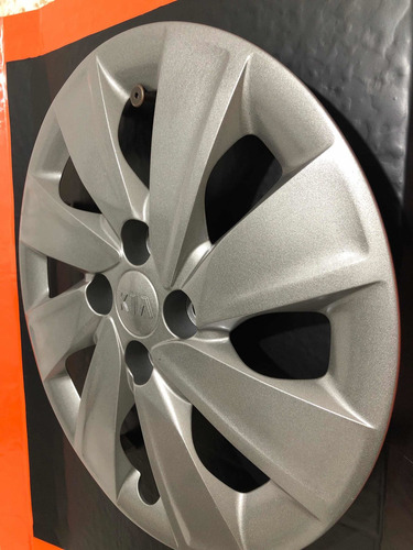 Tapón Polvera Kia Rio 15 Núm Parte 52960-h9100 (Usado)