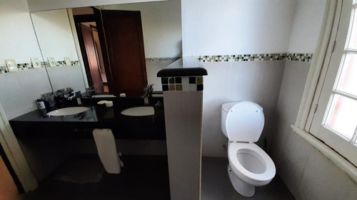 Imagen 14 de 30 de Casa De Estilo En Primera Línea De Mar.