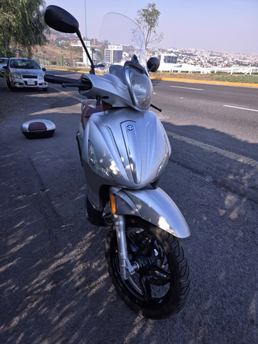 Piaggio Beverly 350