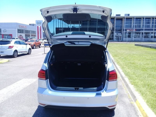 Volkswagen Suran 1.6 Highline L/15 Sedan Rd