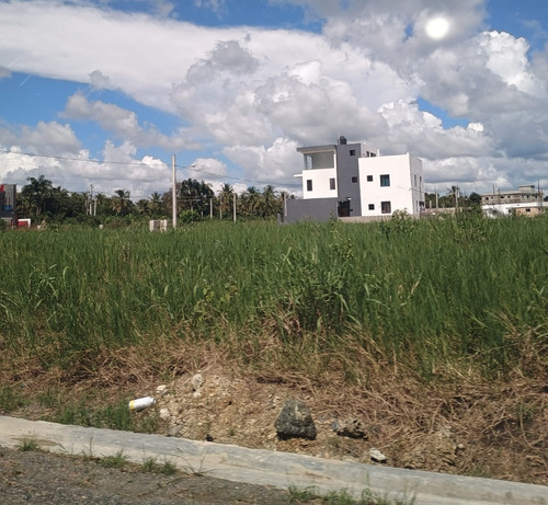 Se Vende Solar De 187.09 M2 En El Residencial Don Marcos
