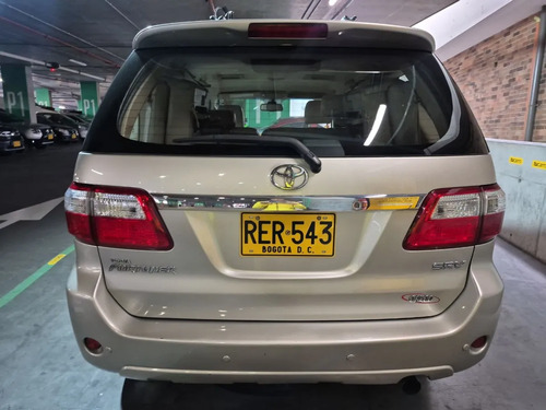 Toyota Fortuner 3.0 Sr5