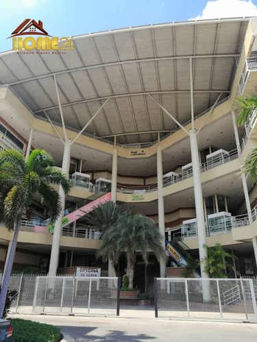 Imagen 2 de 9 de Se Alquila Amplio Local, Ubicado En Planta Baja, Centro Comercial Galeria Real
