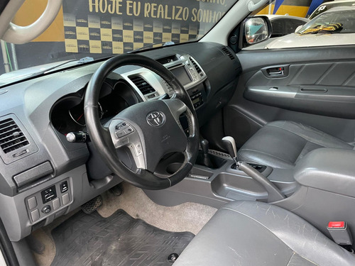 Toyota Hilux CD SRV D4-D 4x4 3.0 TDI Diesel Aut