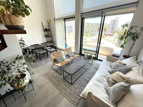 Departamento En Arriendo De 2 Dorm. En Las Condes