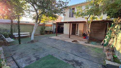 Gran Casa 4 Dorm, 2 Baños, Pasaje Cerrado, 200 M2, El Bosque