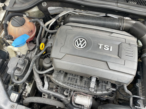 Volkswagen Jetta 2.0 Tsi Highline 4p