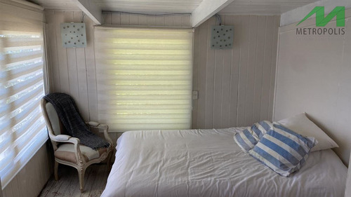 Casa En Arriendo De 5 Dorm. En Vichuquén