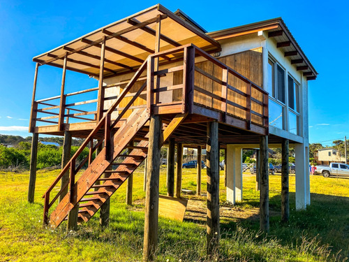 Punto Río | Tranquila, Una Hermosa Casa En Playa Serena La Paloma