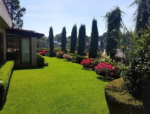 Casa En Venta En Cerrada En Lomas De Tecamachalco