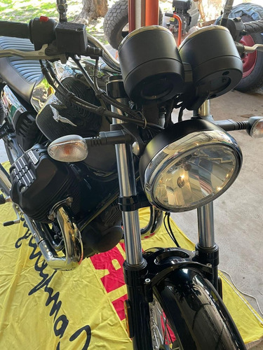 Imagen 11 de 22 de Moto Guzzi V7 Iii Special