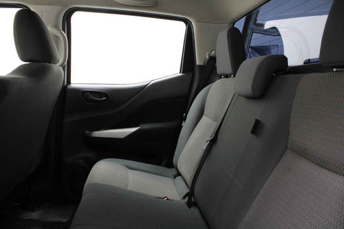 Nissan Doble Cabina Np300 2020