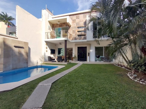 Casa Estilo Contemporáneo En Lomas De Cuernavaca.