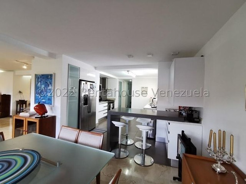 Imagen 6 de 22 de Mls. #22-22192 Hermoso Apartamento,espacioso, Con Claridad Natural Que Hace Sentir Un Hogar Cálido Y De Confort , Pisos De Mármol , Cocina Actualizada. Afm.
