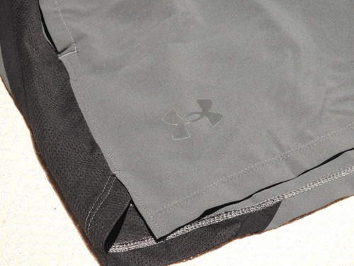 Short Under Armour Running Con Bolsillos