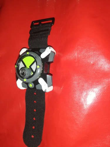 Reloj Juguete De Ben 10 (de Uso) Omnitrix