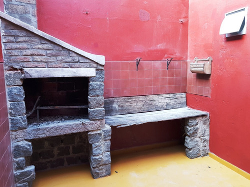 Casa De 3 Dormitorios 2 Baños Patio Parillero
