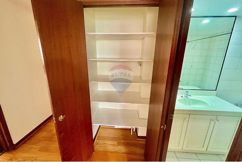 Depto En Venta Plaza Las Lilas, 3d Y 3b