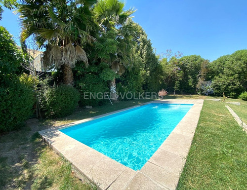 Casa Moderna En Venta, La Reserva