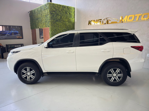 Toyota SW4 4.0 VVT-I SRX 7L 4x4 (Aut)