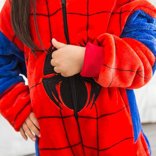 Imagen 3 de 5 de Pijama Hombre Araña Niños/as