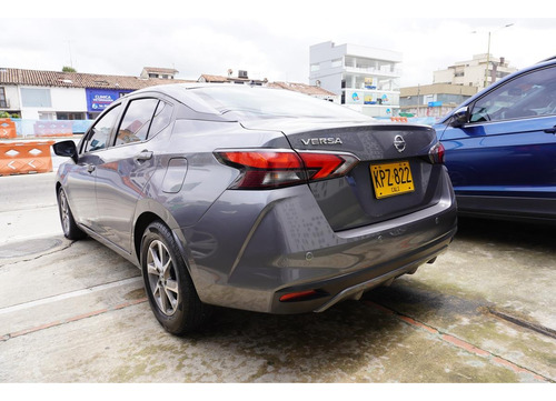 Nissan Versa 1.6 Sense