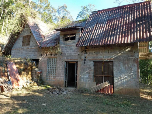Chacara Em Formação Com Otima Localização...