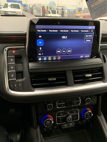 Imagen 4 de 8 de Chevrolet Suburban High Country 2021