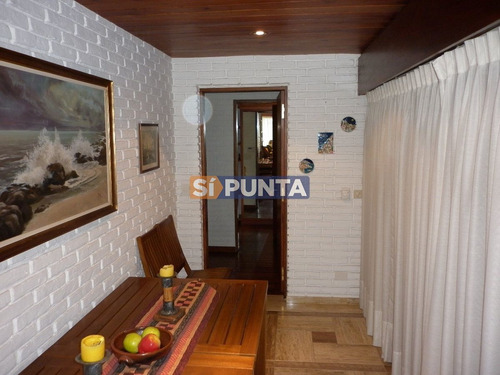 Imagen 16 de 30 de Espectacular Residencia En Zona Residencial, Ideal Para Vivir Todo El Año