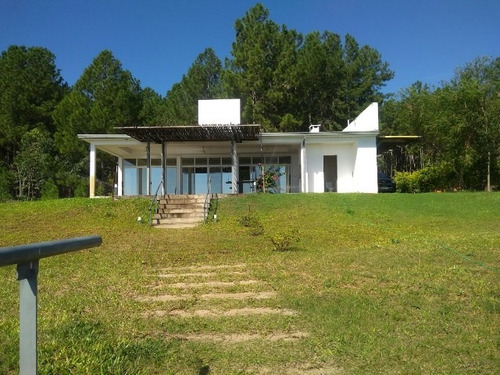 Casa Sobre El Río En San Gara, Ituzaingó, 3 Dormitorios 