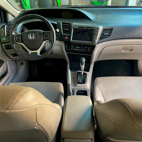Imagem 11 de 13 de Honda Civic