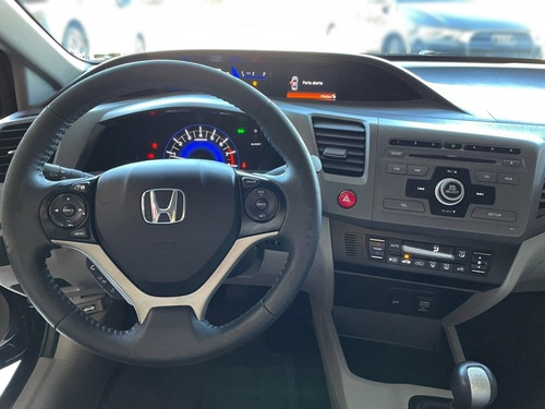 Imagem 4 de 15 de Honda Civic 1.8 Lxs 16v Flex 4p Manual