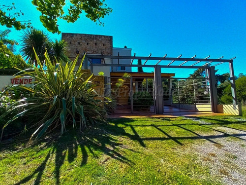 Imagen 19 de 29 de En Venta - Hermosa Casa En Colonia De Sacramento