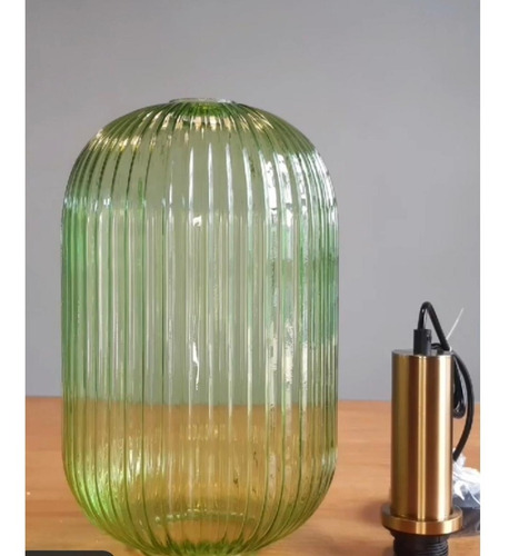 Lampara Colgante Vidrio Verde Y Capuchon Dorado Casiu Leuk