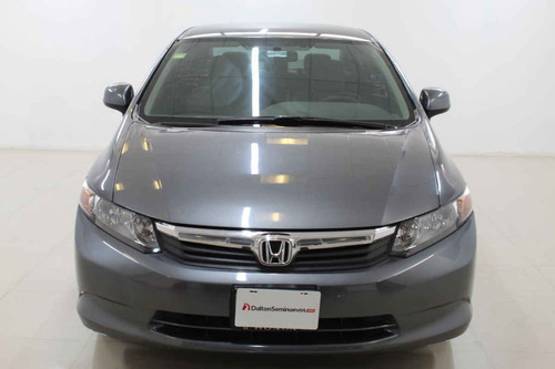 Imagen 8 de 15 de Honda Civic 2012 4 Cilindros