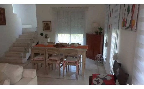 Venta Casa 3 Dormitorios Y Piscina En A 100 Mts De La Playa En Balneario Buenos Aires
