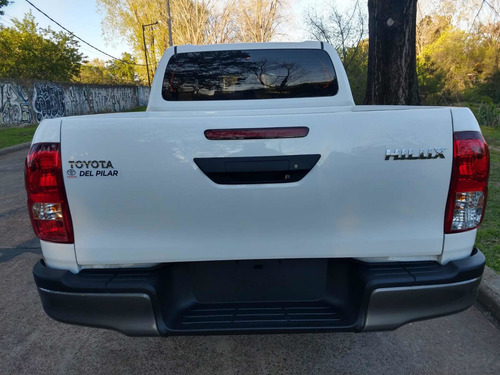 Imagen 6 de 13 de Toyota Hilux 2.4 Cd Dx 4x2 0 Km Patentada 2021