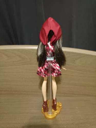 Boneca Ever After High - Primavera - Cerise Hood Cdm50 - MP Brinquedos