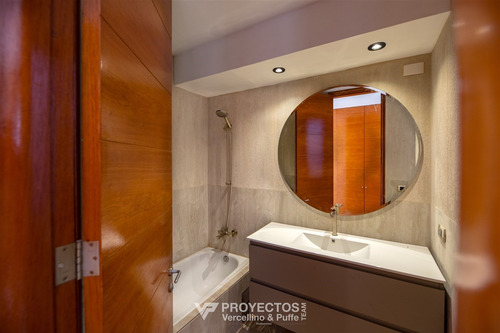 Espectacular Casa En Lo Curro Venta De 6 Dorm. En Vitacura