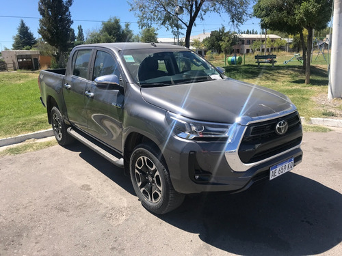 Toyota Hilux 2.8 Cd Srx 4x4 Automatica Cuero 2021