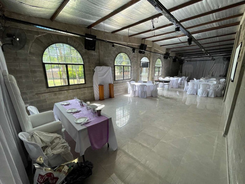 Quinta Salon De Fiestas - Venta Castillo