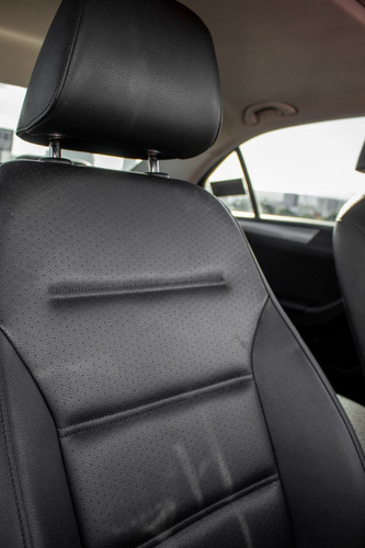Imagen 13 de 15 de Jetta Sportline Mk Vi 2018 Azul