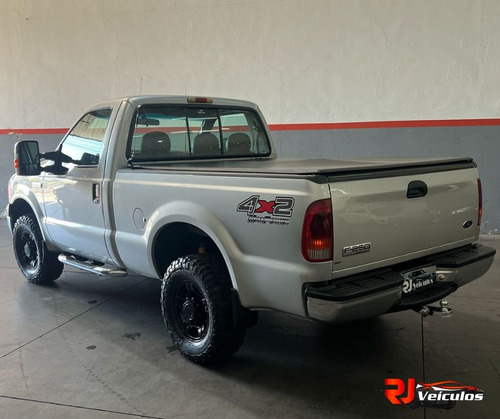 Ford F-250 3.9 Xlt 4x2 2p