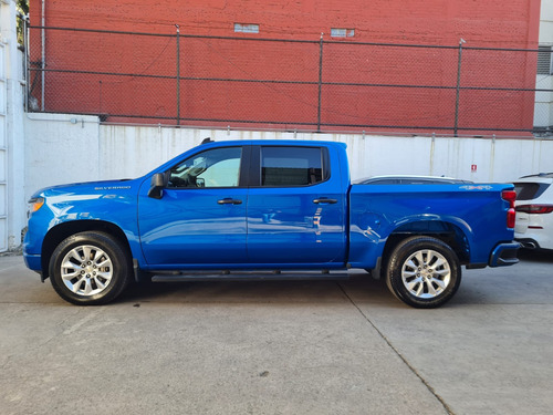 Chevrolet Silverado 5.3 V8 Custom Doble Cabina 4X4 At