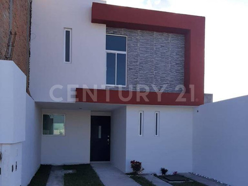 Casa En Venta En Los Lagos Privada Cielo Abierto, San Luis Potosí, S.l.p.